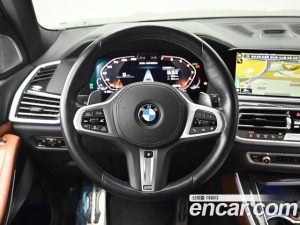 BMW X5 M50i 2023 года из Южной Кореи