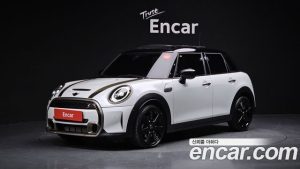 Mini Cooper 5Door RESOLUTE Edition 2023 года из Южной Кореи