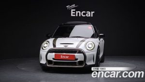 Mini Cooper 5Door RESOLUTE Edition 2023 года из Южной Кореи