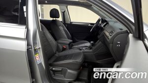Volkswagen Tiguan 2.0 TSI Prestige 2022 года из Южной Кореи