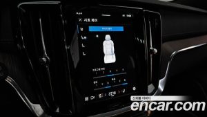 Volvo V60 B5 ULTIMATE AWD 2025 года из Южной Кореи