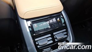 Volvo V60 B5 ULTIMATE AWD 2025 года из Южной Кореи