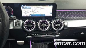 Mercedes-Benz GLB-Class GLB250 4MATIC 2025 года из Южной Кореи