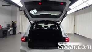 Mercedes-Benz GLB-Class GLB250 4MATIC 2025 года из Южной Кореи