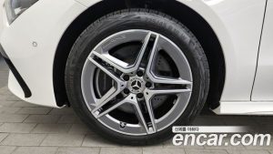 Mercedes-Benz CLA-Class CLA250 4MATIC 2025 года из Южной Кореи