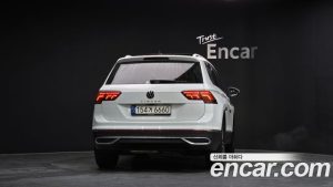 Volkswagen Tiguan 2.0 TDI Prestige 2023 года из Южной Кореи