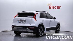 Kia Niro Signature 2025 года из Южной Кореи