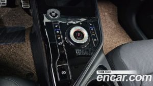 Kia Niro Signature 2025 года из Южной Кореи