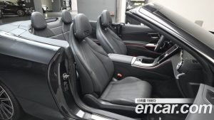 Mercedes-Benz CLE-Class CLE450 4MATIC Cabriolet 2025 года из Южной Кореи