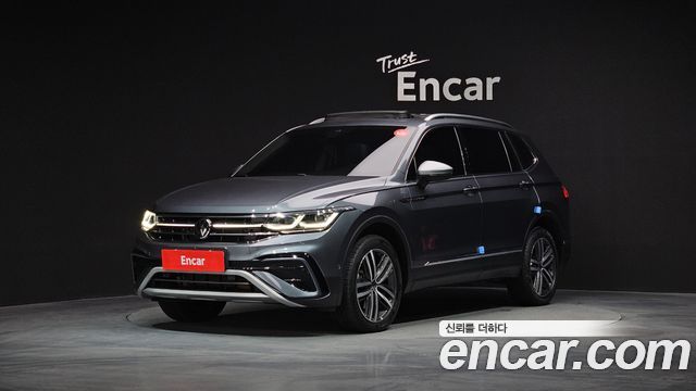 Volkswagen Tiguan 2.0 TSI Prestige 2023 года из Кореи