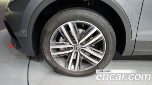 Volkswagen Tiguan 2.0 TSI Prestige 2023 года из Южной Кореи