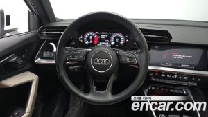 Audi A3 40 TFSI Premium 2023 года из Южной Кореи