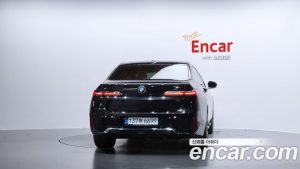 BMW 7-Series 740i sDrive M Sport 2023 года из Южной Кореи