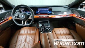 BMW 7-Series 740i sDrive M Sport 2023 года из Южной Кореи