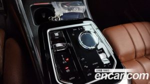 BMW 7-Series 740i sDrive M Sport 2023 года из Южной Кореи