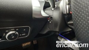 Mercedes-Benz GLB-Class GLB250 4MATIC 2025 года из Южной Кореи