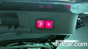 Mercedes-Benz GLB-Class GLB250 4MATIC 2025 года из Южной Кореи