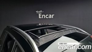 Mercedes-Benz GLB-Class GLB250 4MATIC 2025 года из Южной Кореи