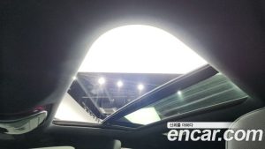 Mercedes-Benz C-Class C300 4MATIC AMG Line 2023 года из Южной Кореи