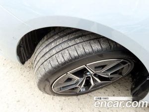 BMW 5-Series 520i M Sport 2025 года из Южной Кореи