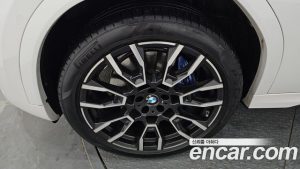 BMW X6 xDrive40i M Sport 2025 года из Южной Кореи