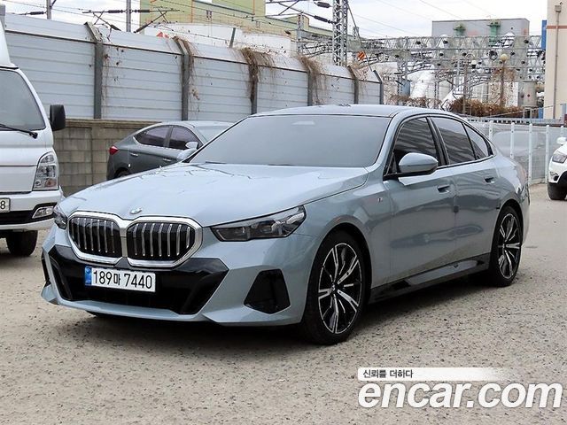 BMW 5-Series 530i xDrive M Sport 2025 года из Кореи