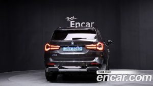 BMW iX3 M Sport 2025 года из Южной Кореи