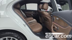 Mercedes-Benz E-Class E250 Exclusive 2023 года из Южной Кореи