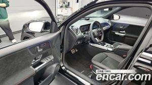 Mercedes-Benz GLB-Class GLB250 4MATIC 2025 года из Южной Кореи