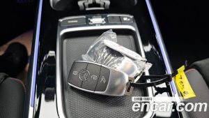 Mercedes-Benz GLB-Class GLB250 4MATIC 2025 года из Южной Кореи