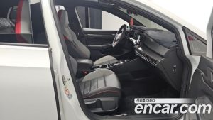 Volkswagen Golf 2.0 GTI 2023 года из Южной Кореи