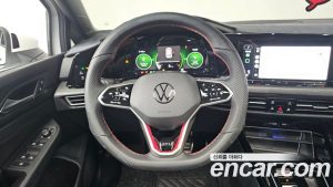 Volkswagen Golf 2.0 GTI 2023 года из Южной Кореи