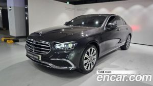 Mercedes-Benz E-Class E350 4MATIC Exclusive 2023 года из Южной Кореи