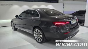 Mercedes-Benz E-Class E350 4MATIC Exclusive 2023 года из Южной Кореи