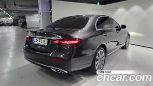 Mercedes-Benz E-Class E350 4MATIC Exclusive 2023 года из Южной Кореи