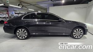 Mercedes-Benz E-Class E350 4MATIC Exclusive 2023 года из Южной Кореи