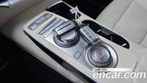 Genesis GV70 2.5T Бензин 2WD 2024 года из Южной Кореи