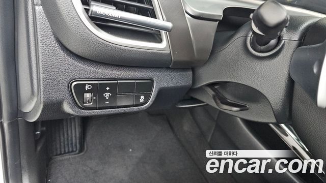 41218830_021.jpg Kia Seltos Бензин 1.6 Turbo 2WD 2025 года из Южной Кореи