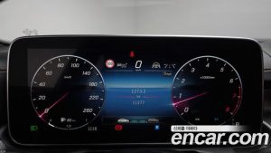 Mercedes-Benz C-Class C300 4MATIC AMG Line 2024 года из Южной Кореи