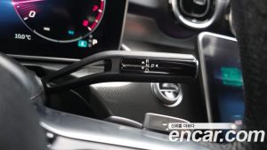 Mercedes-Benz C-Class C300 4MATIC AMG Line 2024 года из Южной Кореи