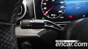 Mercedes-Benz C-Class C300 4MATIC AMG Line 2024 года из Южной Кореи