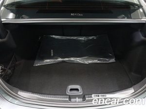 Mercedes-Benz C-Class C300 4MATIC AMG Line 2023 года из Южной Кореи