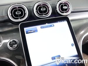 Mercedes-Benz C-Class C300 4MATIC AMG Line 2023 года из Южной Кореи