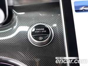Mercedes-Benz C-Class C300 4MATIC AMG Line 2023 года из Южной Кореи