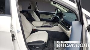 Kia Sportage Signature 2WD 2024 года из Южной Кореи