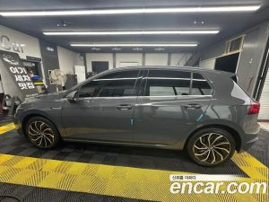 Volkswagen Golf 2.0 TDI Prestige 2022 года из Южной Кореи
