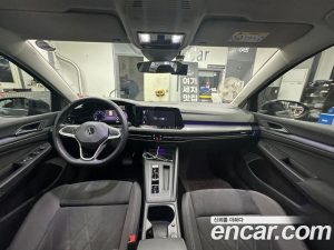 Volkswagen Golf 2.0 TDI Prestige 2022 года из Южной Кореи