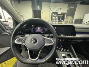 Volkswagen Golf 2.0 TDI Prestige 2022 года из Южной Кореи