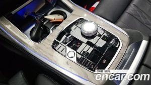 BMW X7 xDrive 40d Design Pure Excellence 7-Seater 2024 года из Южной Кореи