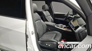 BMW X7 xDrive 40d Design Pure Excellence 7-Seater 2024 года из Южной Кореи